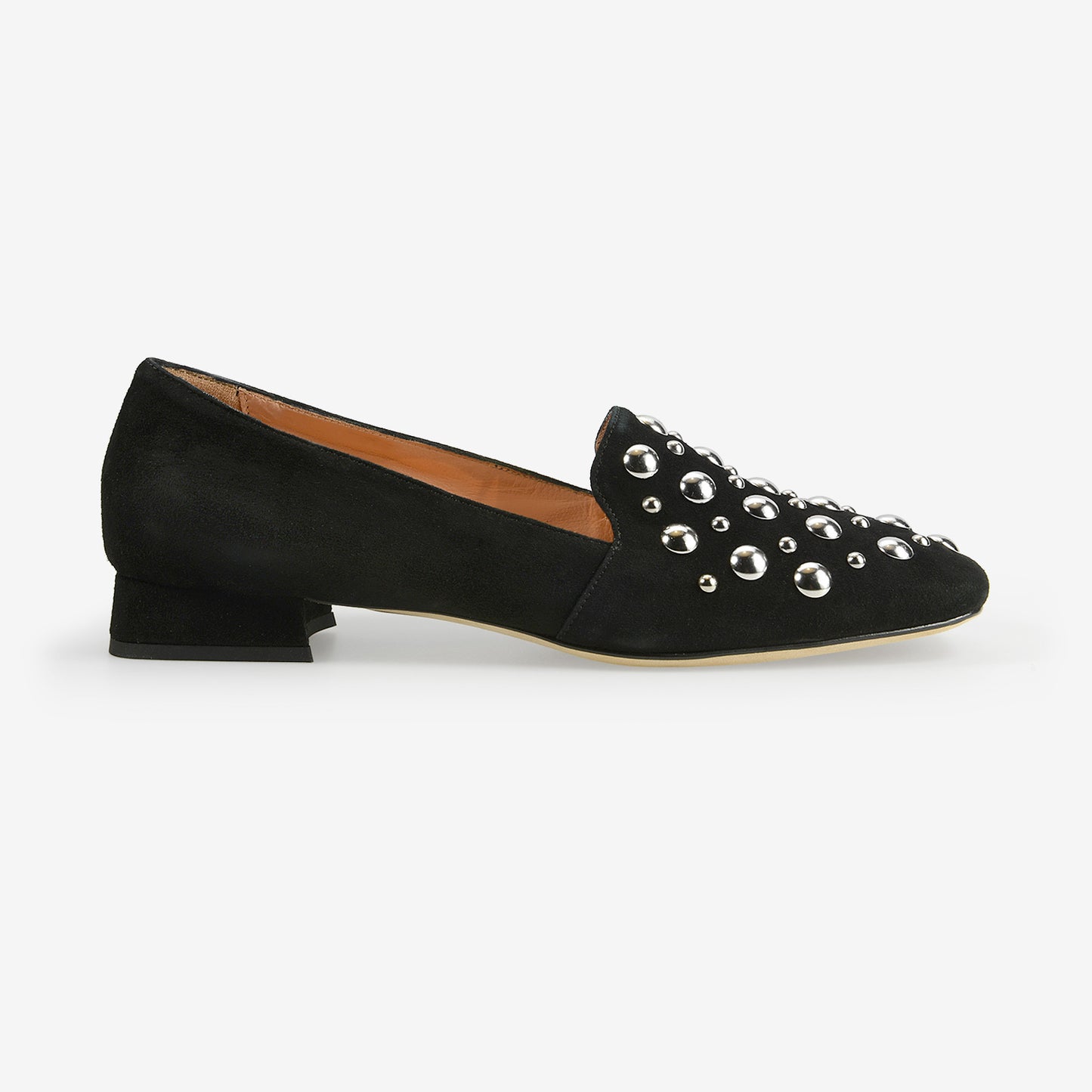 Close toe beautiful loafers