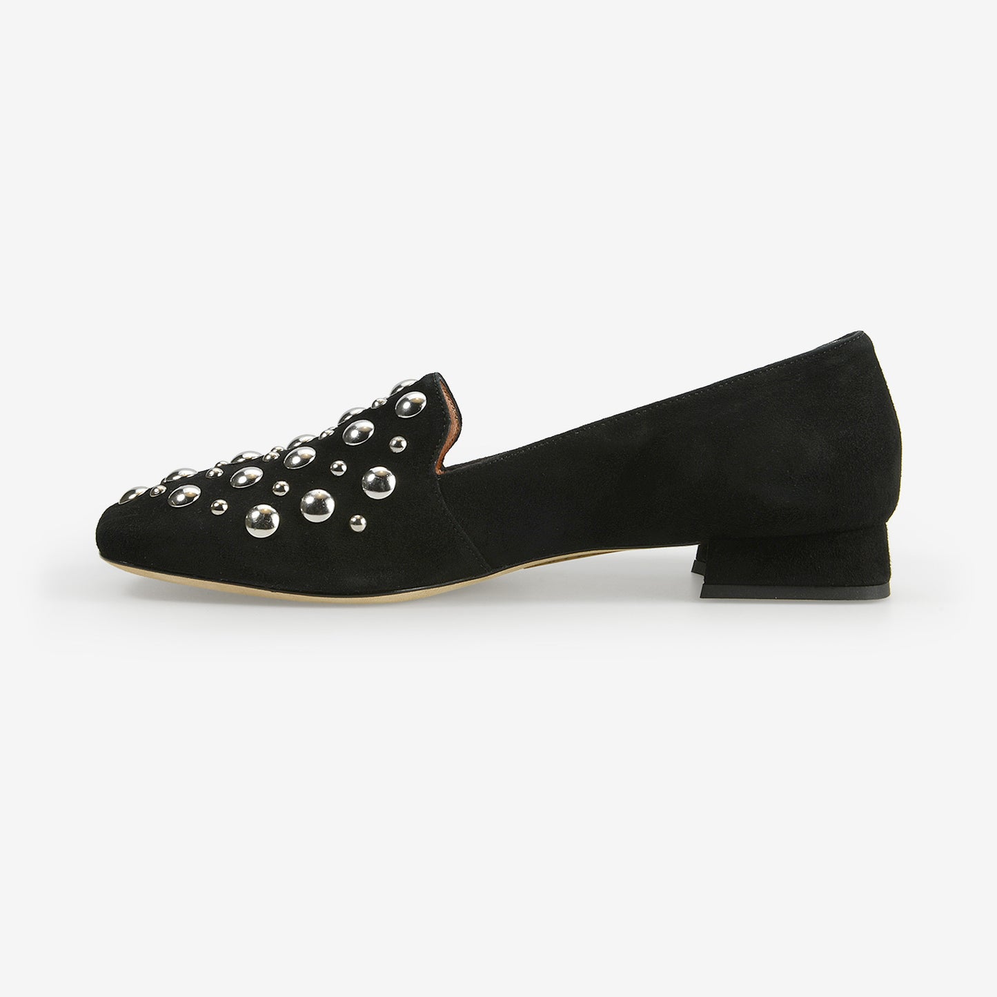 Close toe beautiful loafers