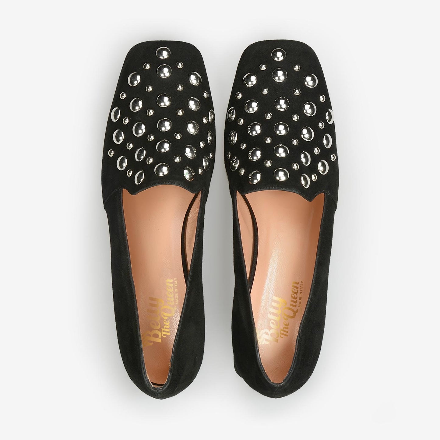 Close toe beautiful loafers