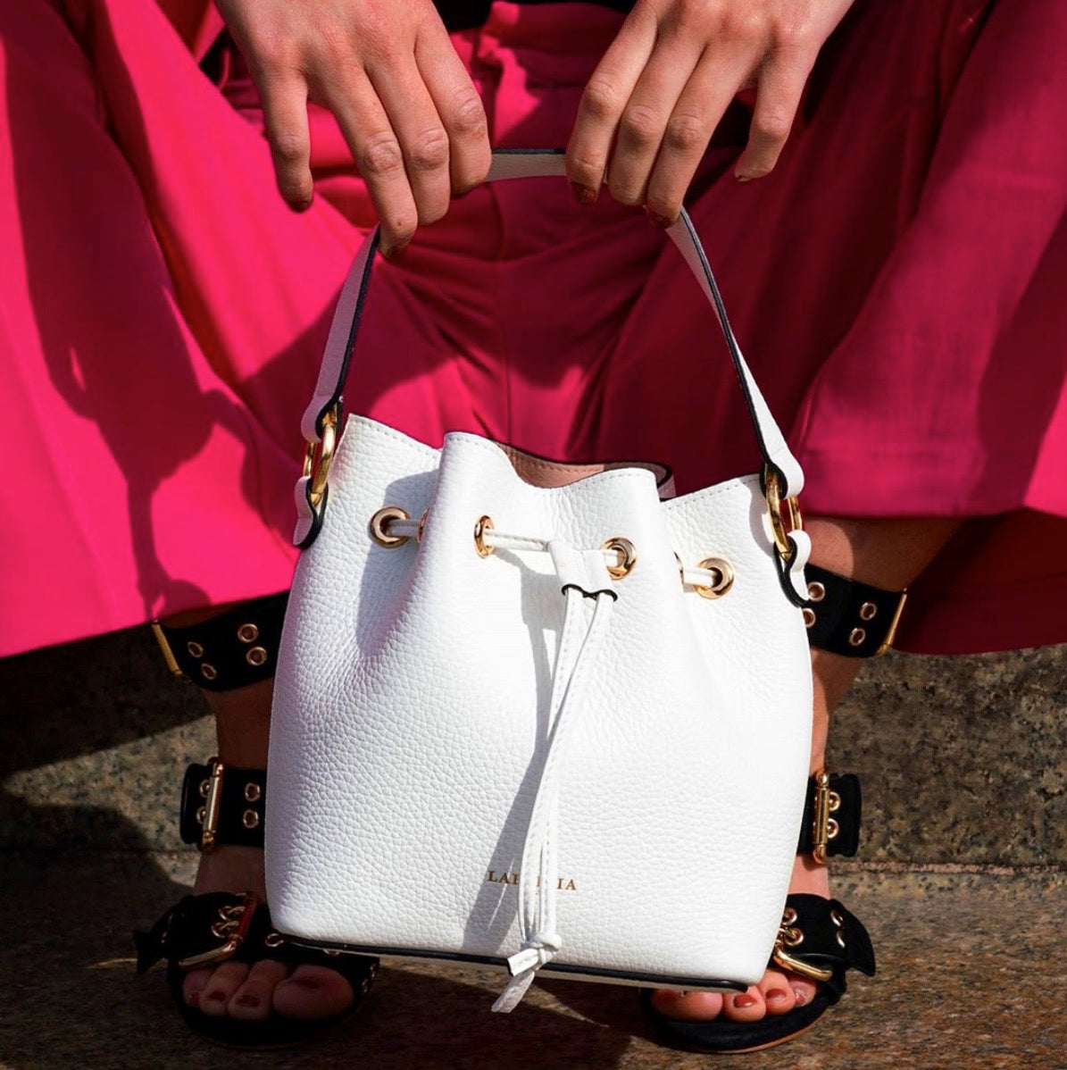 Lady Bucket White